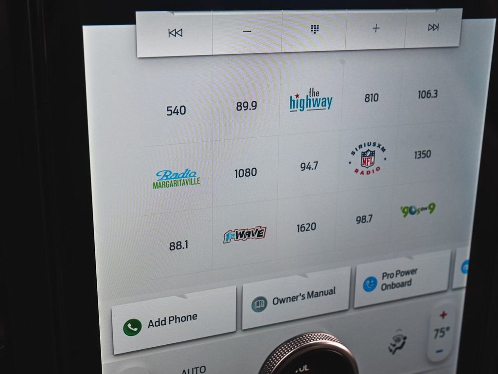 Used 2025 Ford F150 Lightning Flash image 18