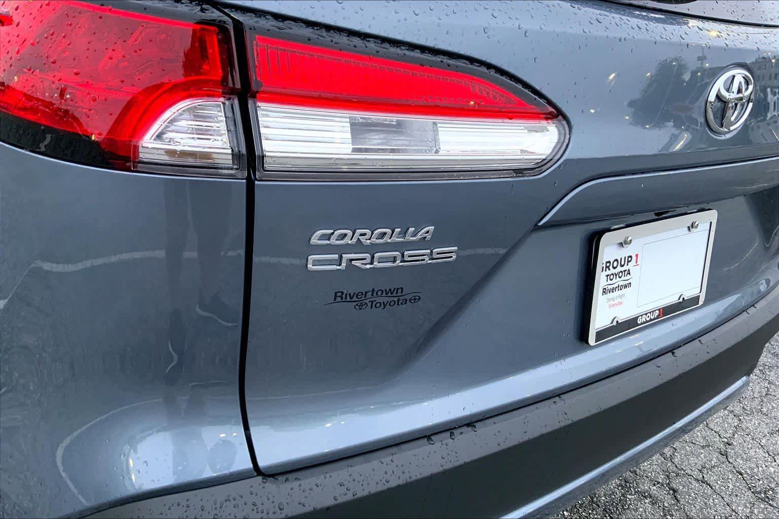 Used 2025 Toyota Corolla Cross LE FWD image 30