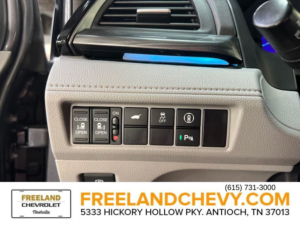 Used 2023 Honda Odyssey Elite image 14