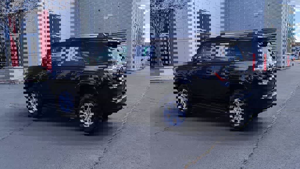 Used 2024 Toyota 4Runner SR5 image 6