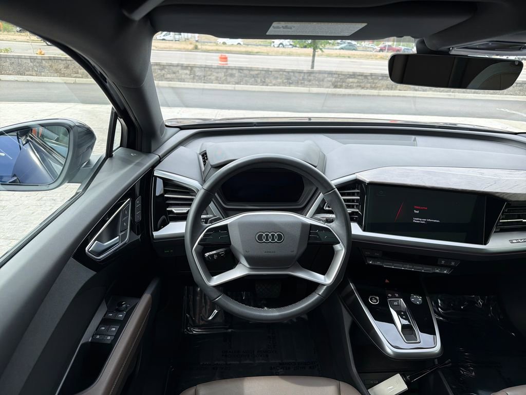 Used 2024 Audi Q4 e-tron Premium Plus w/ Premium Plus image 14