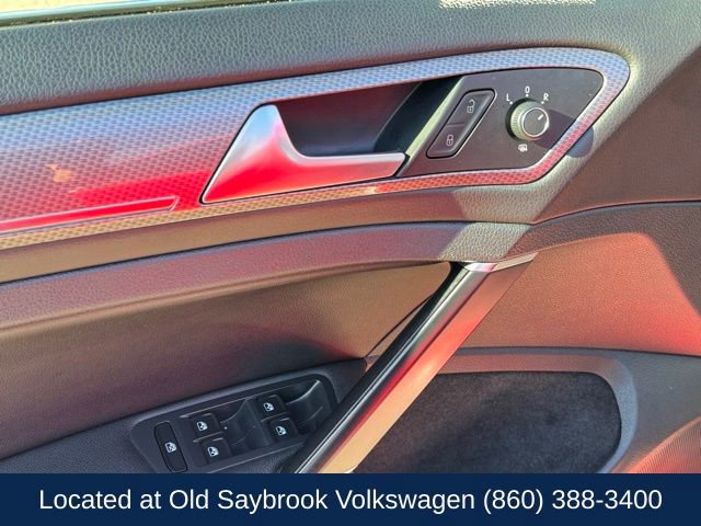 Used 2018 Volkswagen Golf Alltrack SEL image 28
