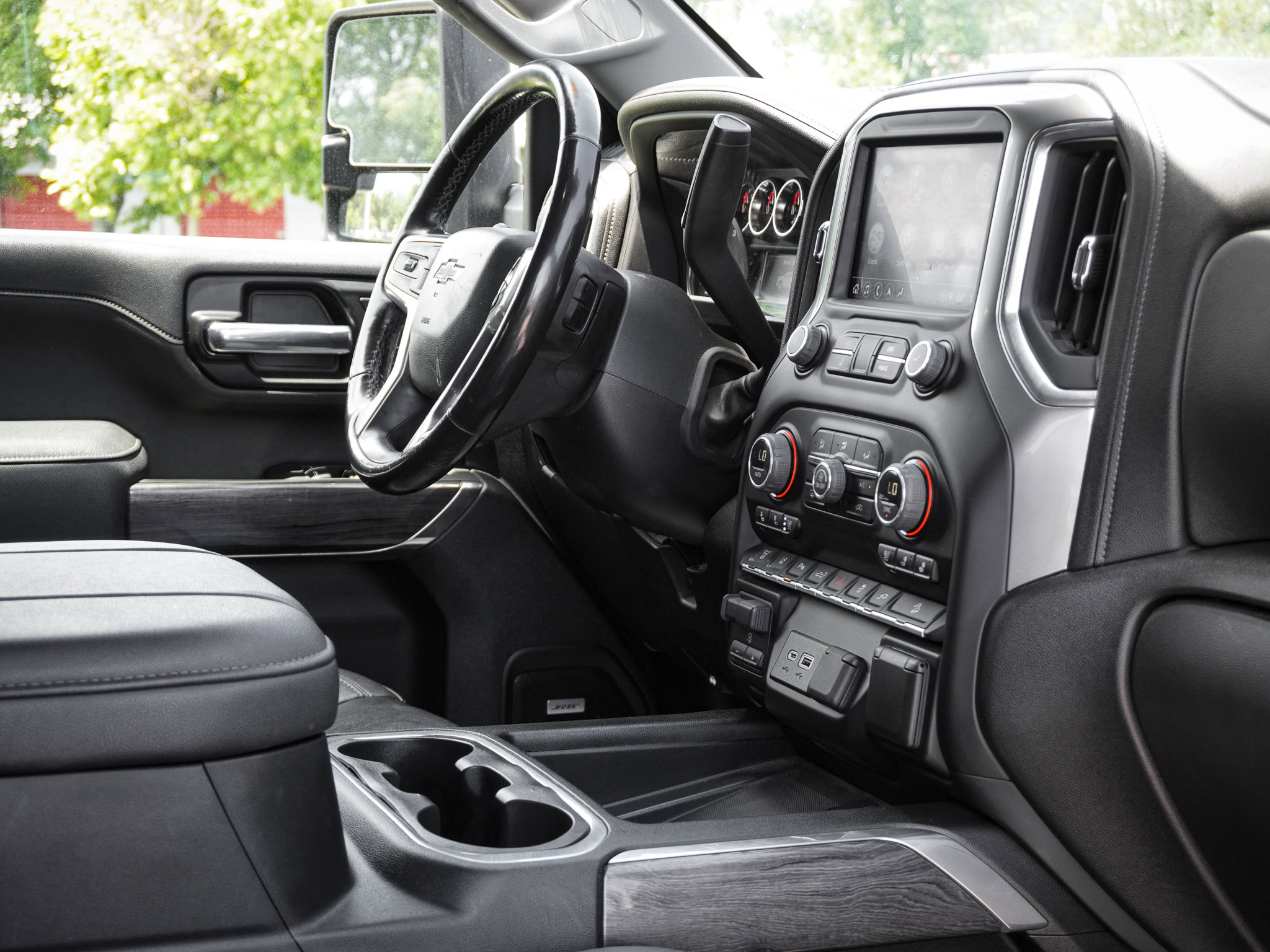 Used 2023 Chevrolet Silverado 3500 LTZ w/ LTZ Plus Package AWD/4WD image 36