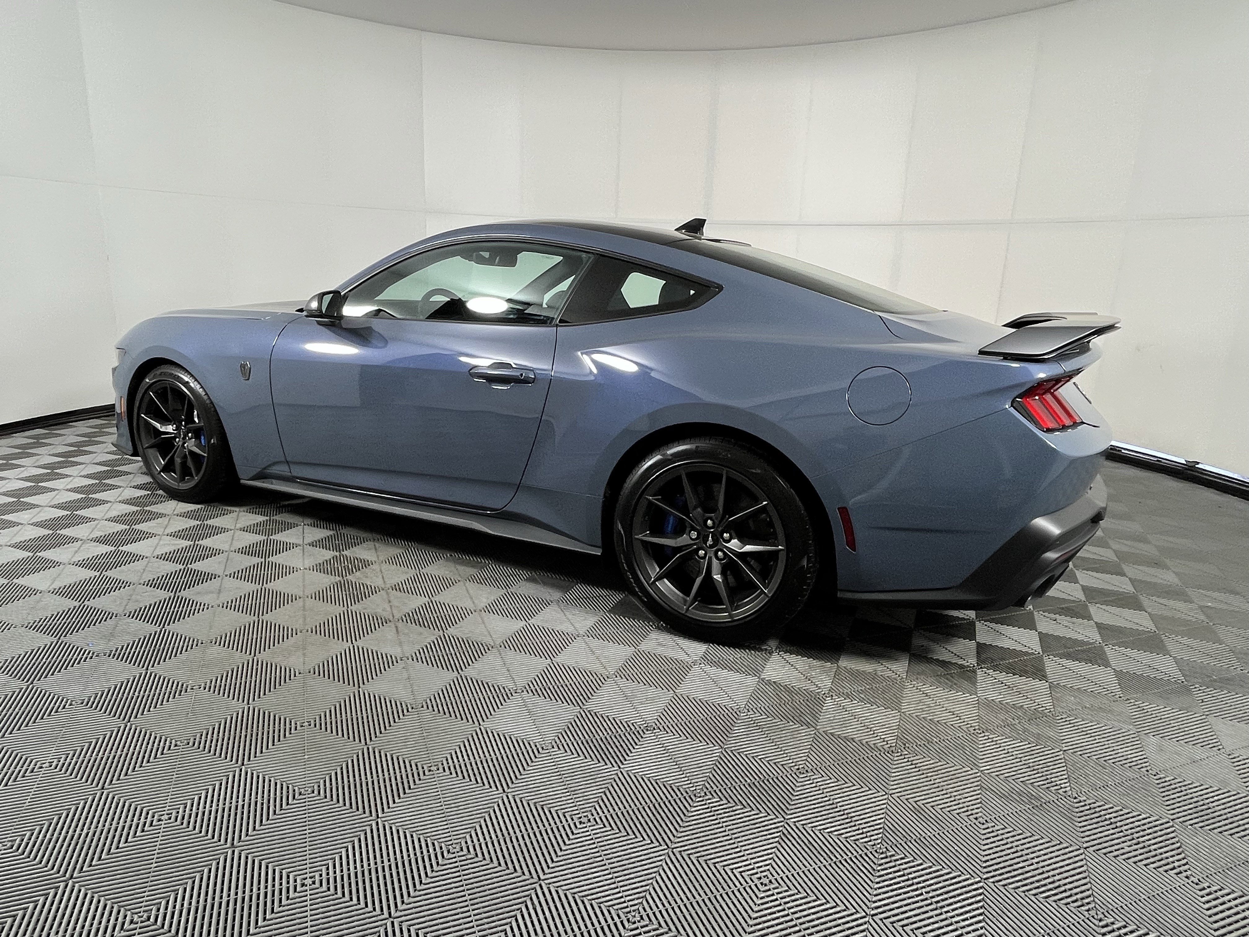 Used 2024 Ford Mustang Dark Horse image 2