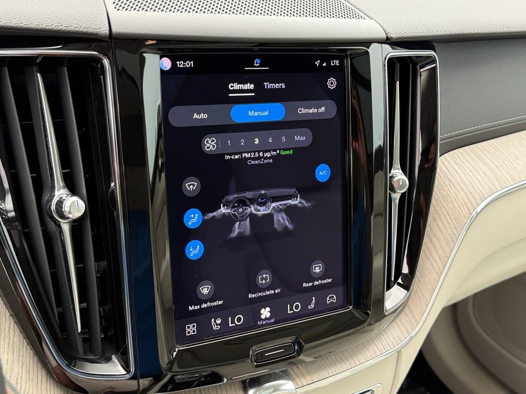Certified 2022 Volvo XC60 T8 Inscription w/ Advanced Package AWD/4WD image 25