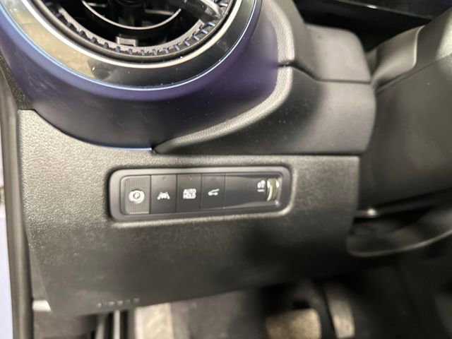 Used 2025 Chevrolet Equinox EV LT w/ Convenience Package image 18