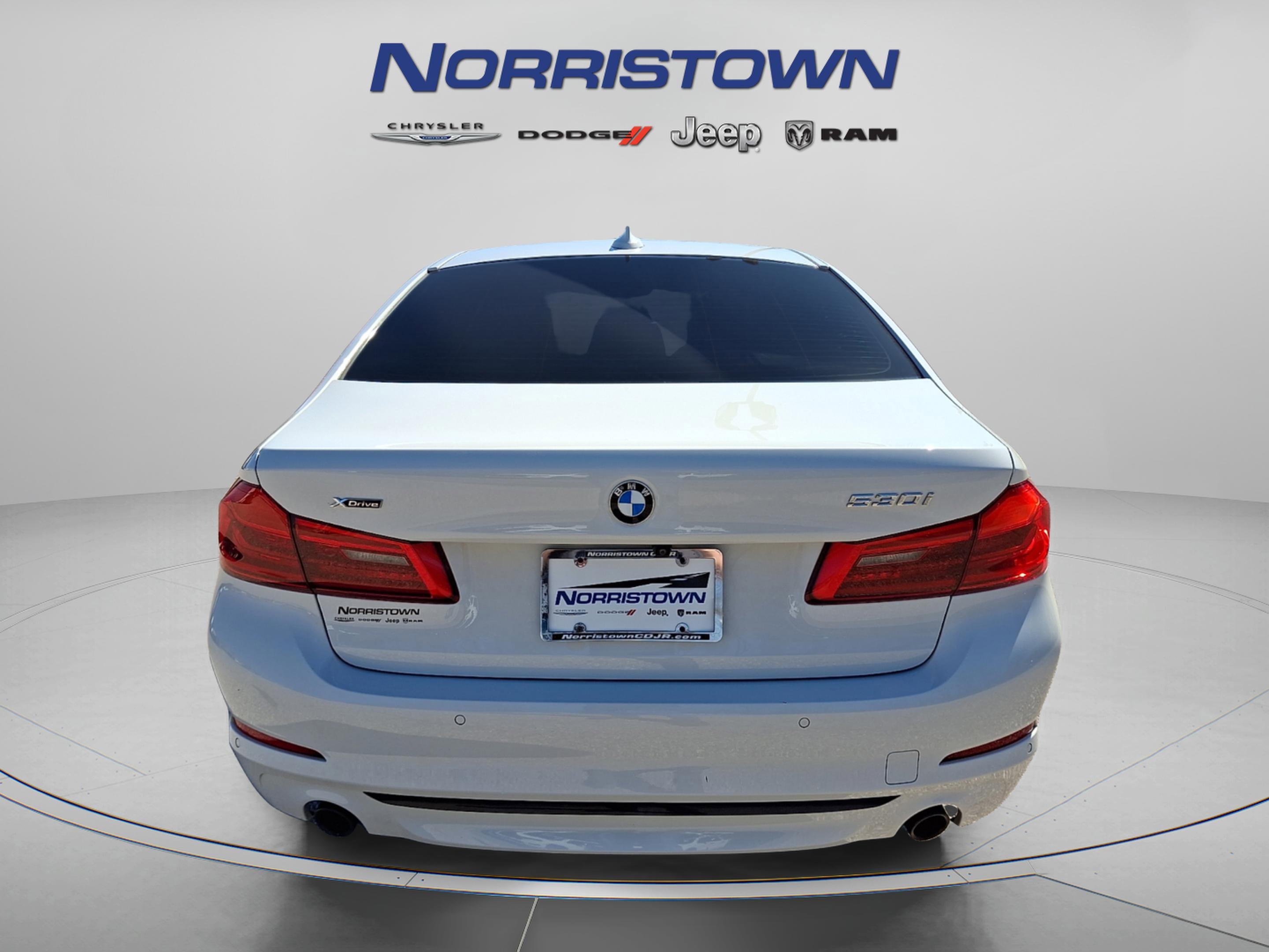 Used 2020 BMW 530i xDrive w/ Premium Package image 5