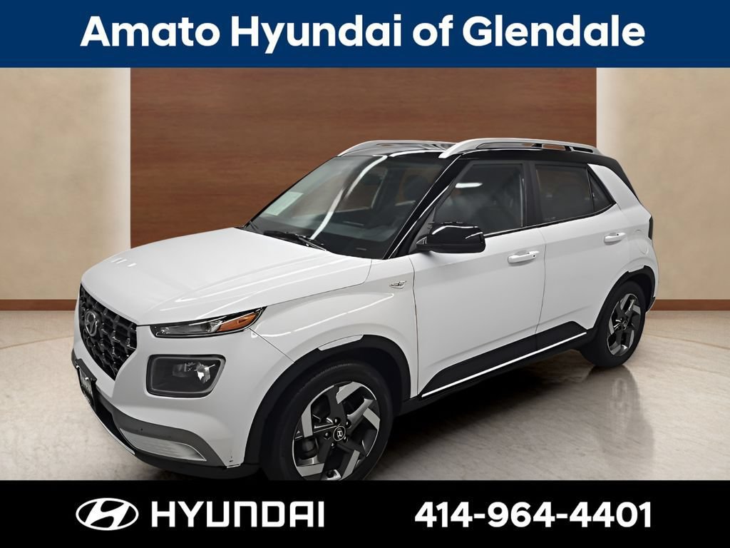 Used 2022 Hyundai Venue Limited FWD image 2