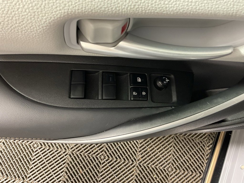 Used 2022 Toyota Corolla SE image 17