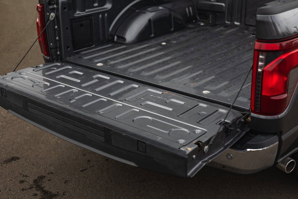 Used 2024 Ford F150 XLT AWD/4WD image 9