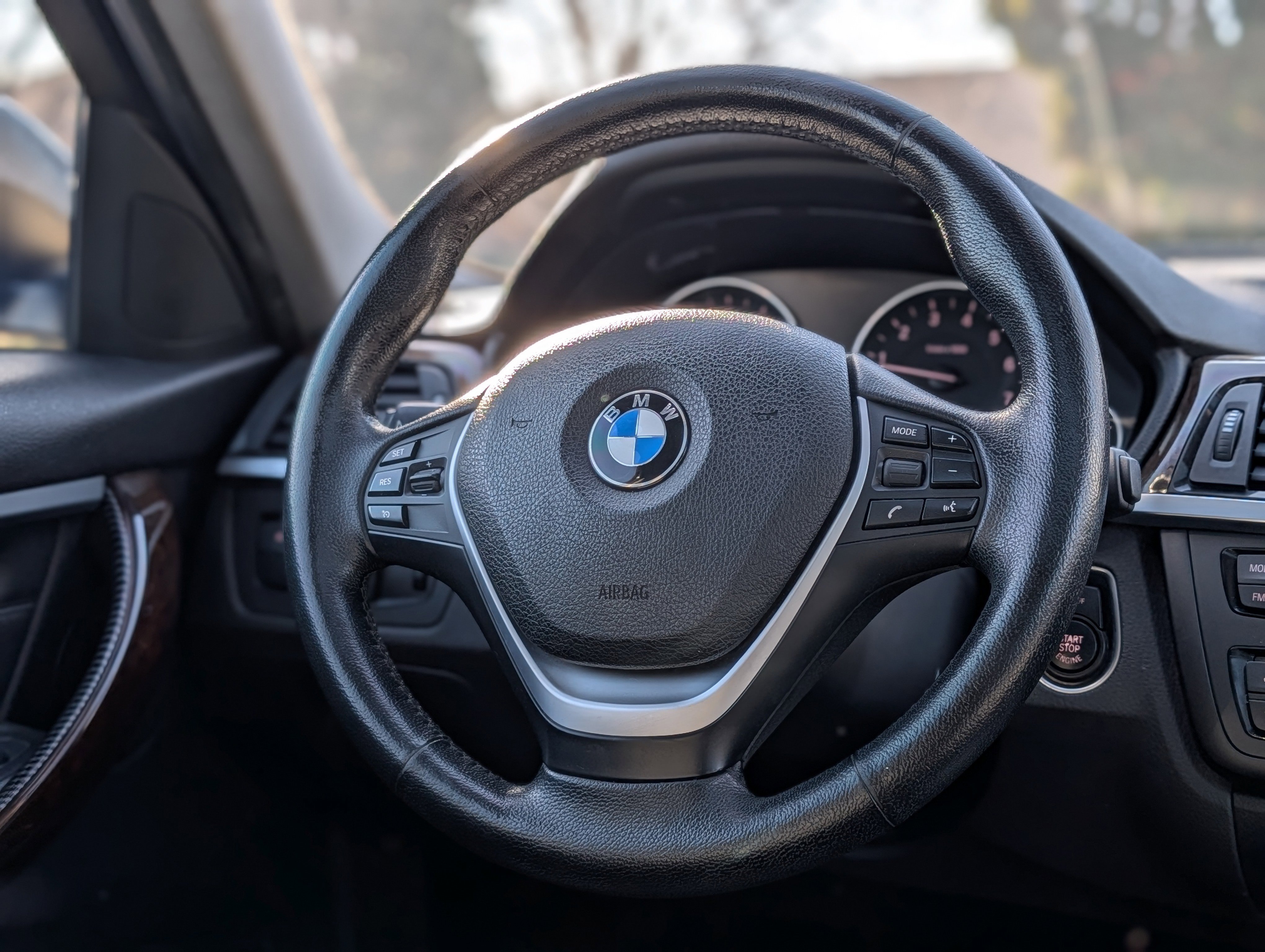 Used 2015 BMW 328i xDrive Sedan w/ Premium Package image 13