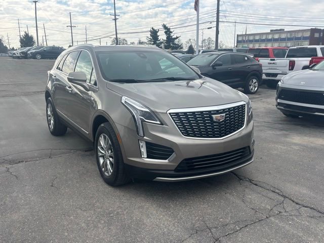 Used 2023 Cadillac XT5 Premium Luxury image 3