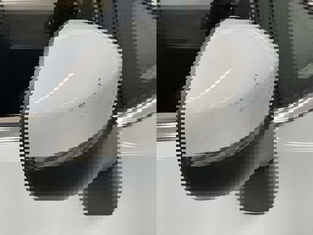 Used 2023 Chrysler Pacifica Touring-L image 29