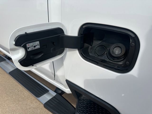 Used 2023 GMC Sierra 2500 Denali w/ Denali Ultimate Package image 14