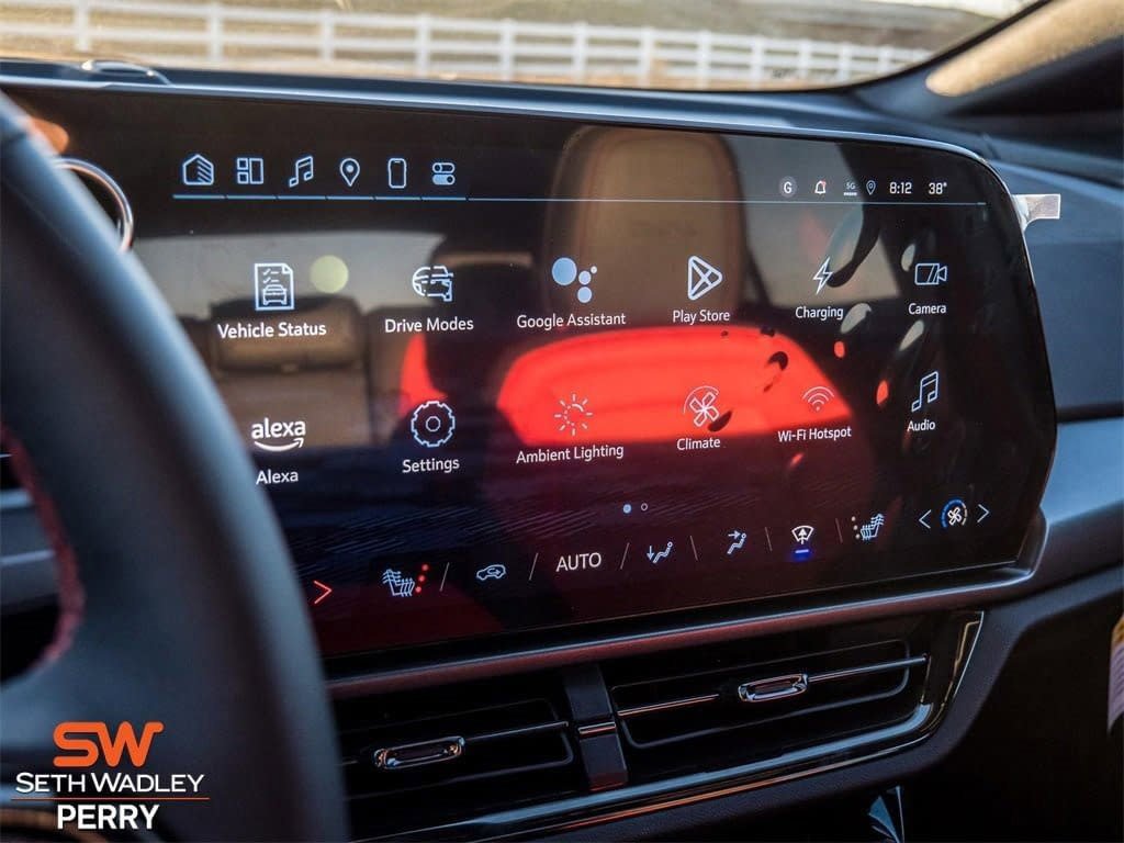 New 2025 Chevrolet Equinox EV RS w/ LPO, Illumination Package image 32