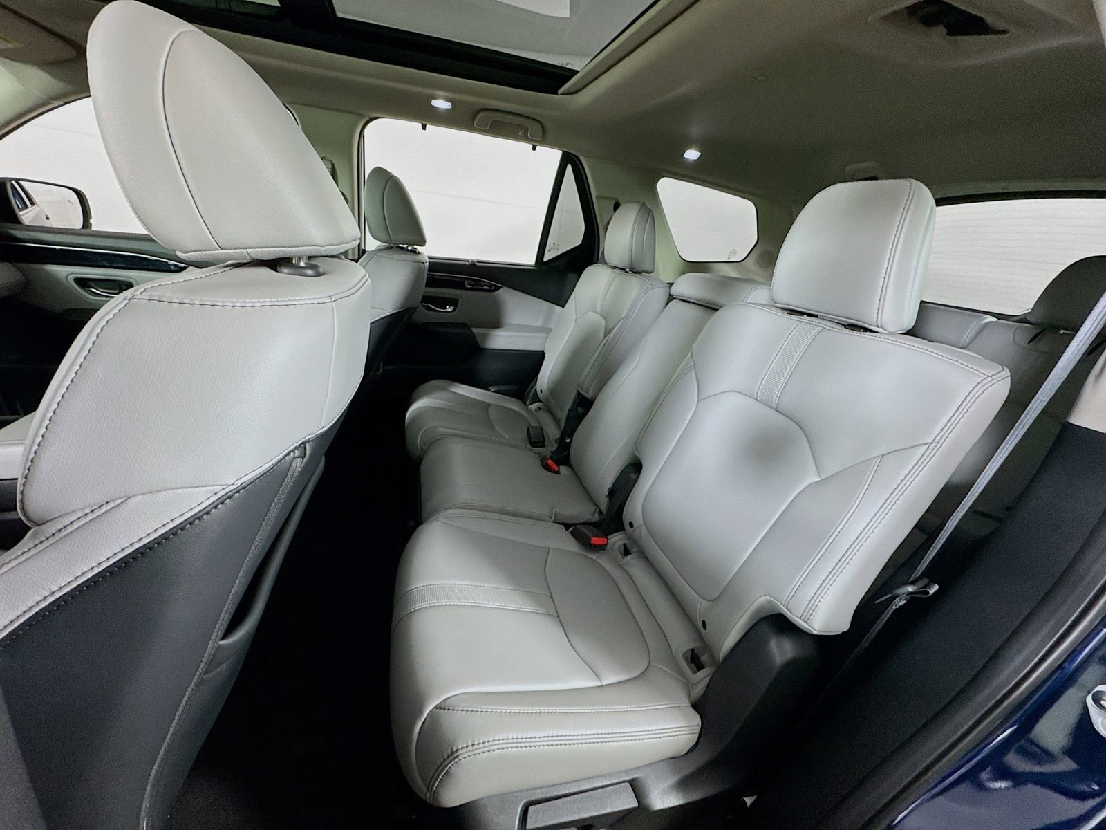 Certified 2023 Honda Pilot Touring image 18