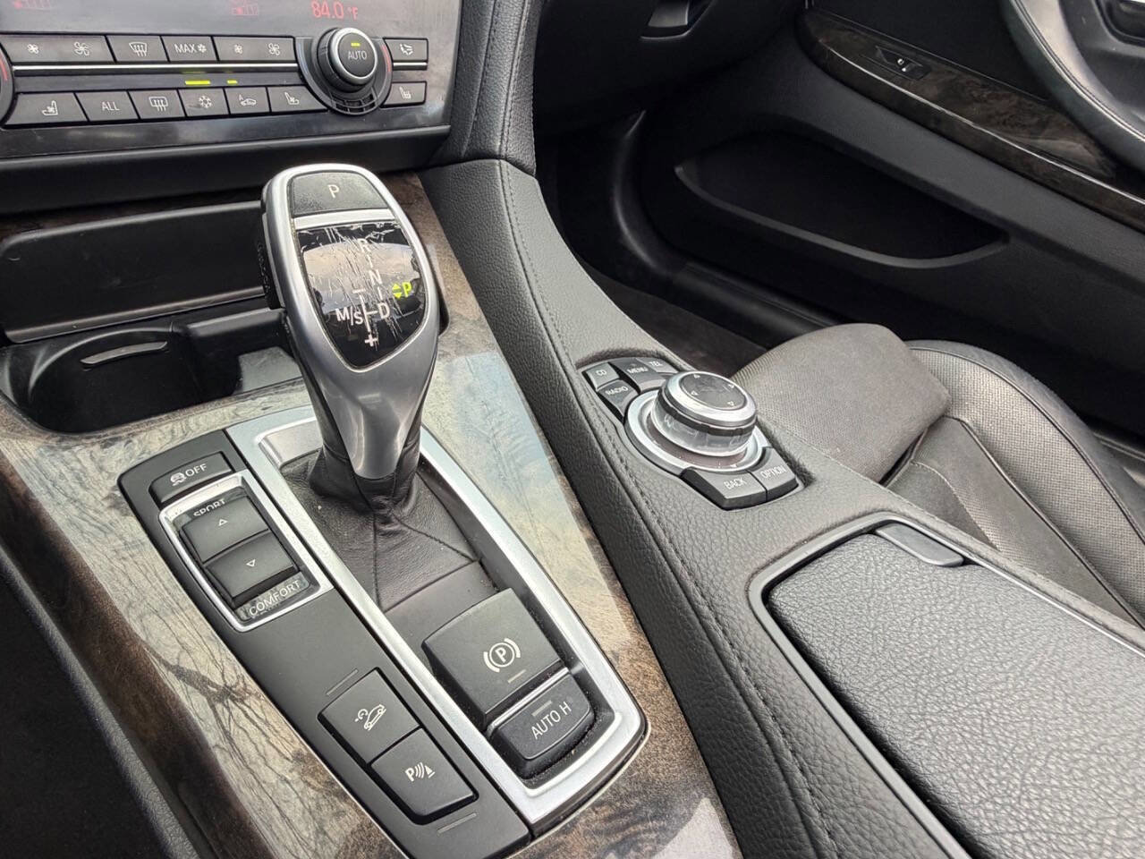 Used 2012 BMW 650i xDrive Convertible image 28