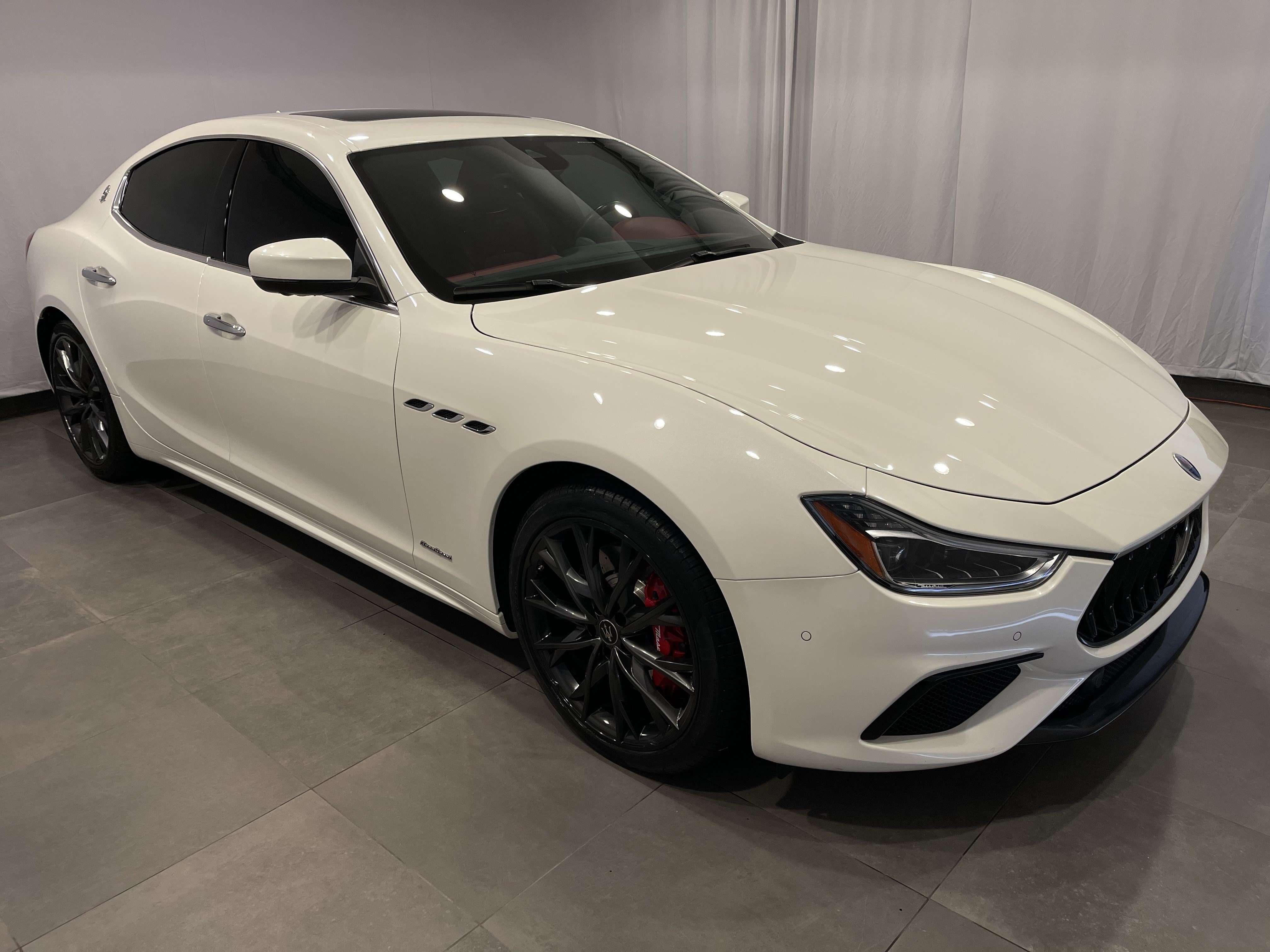 Used 2021 Maserati Ghibli S GranSport Q4 AWD/4WD image 3