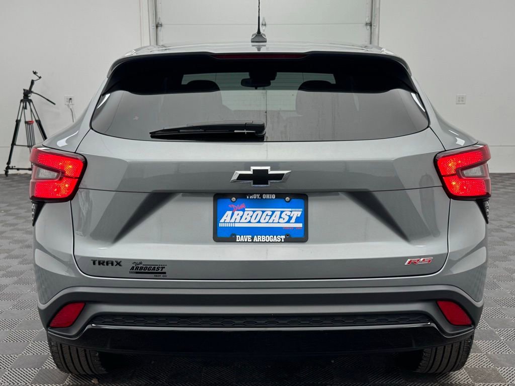 Used 2024 Chevrolet Trax RS image 8