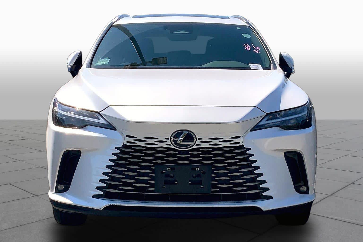 Used 2024 Lexus RX 350 Premium w/ Convenience Package AWD/4WD image 4