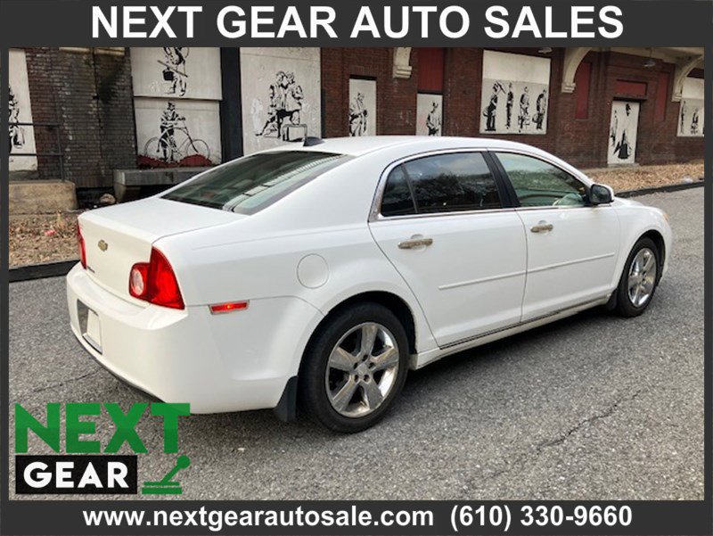 Used 2012 Chevrolet Malibu LT w/ Sunroof Package image 3