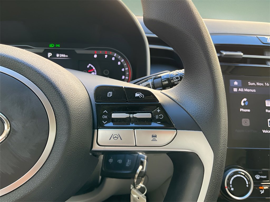 Certified 2024 Hyundai Tucson SE image 25