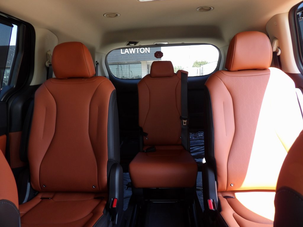 New 2026 Kia Carnival EX image 12