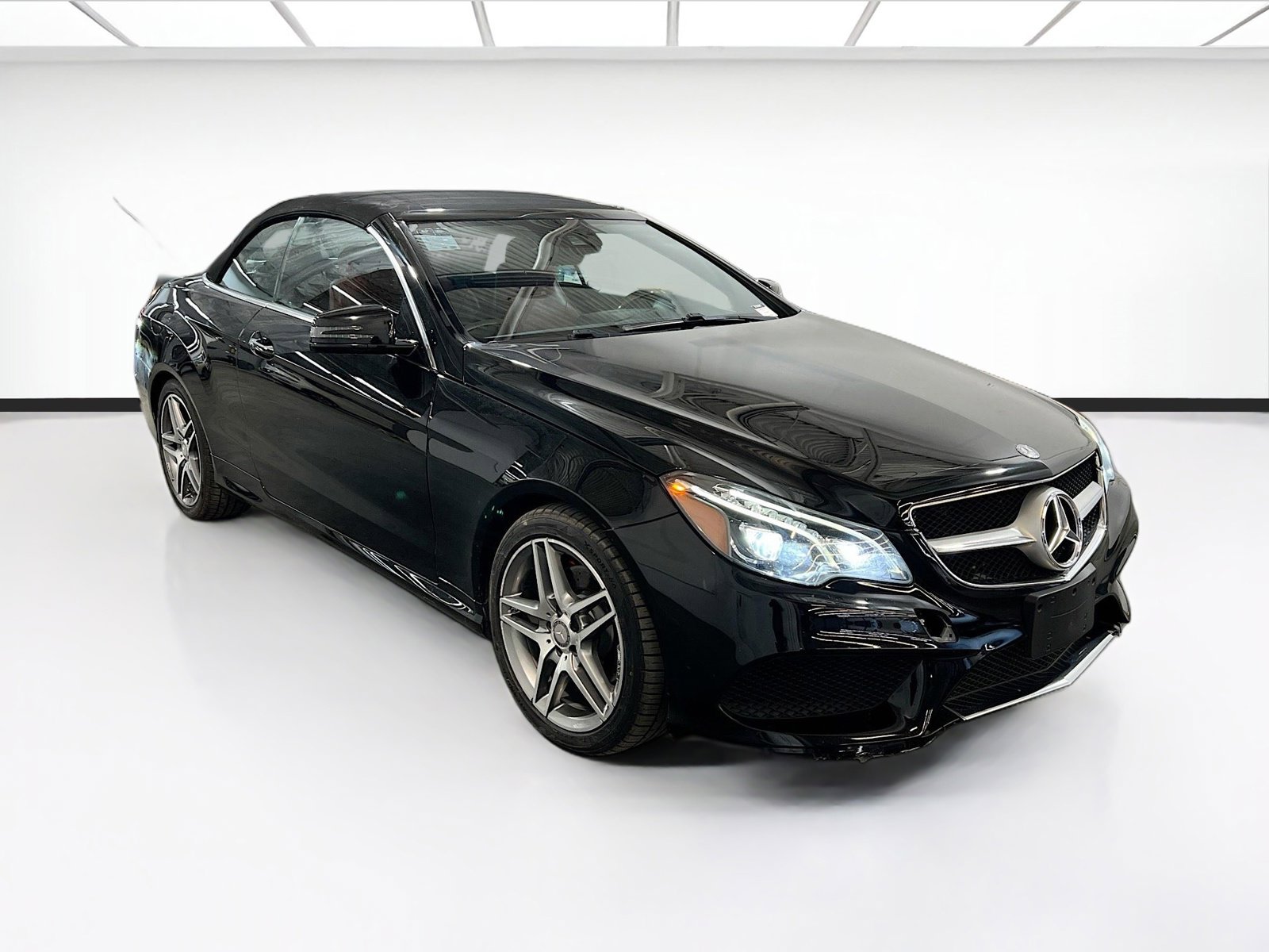 Used 2016 Mercedes-Benz E 400 Cabriolet image 3