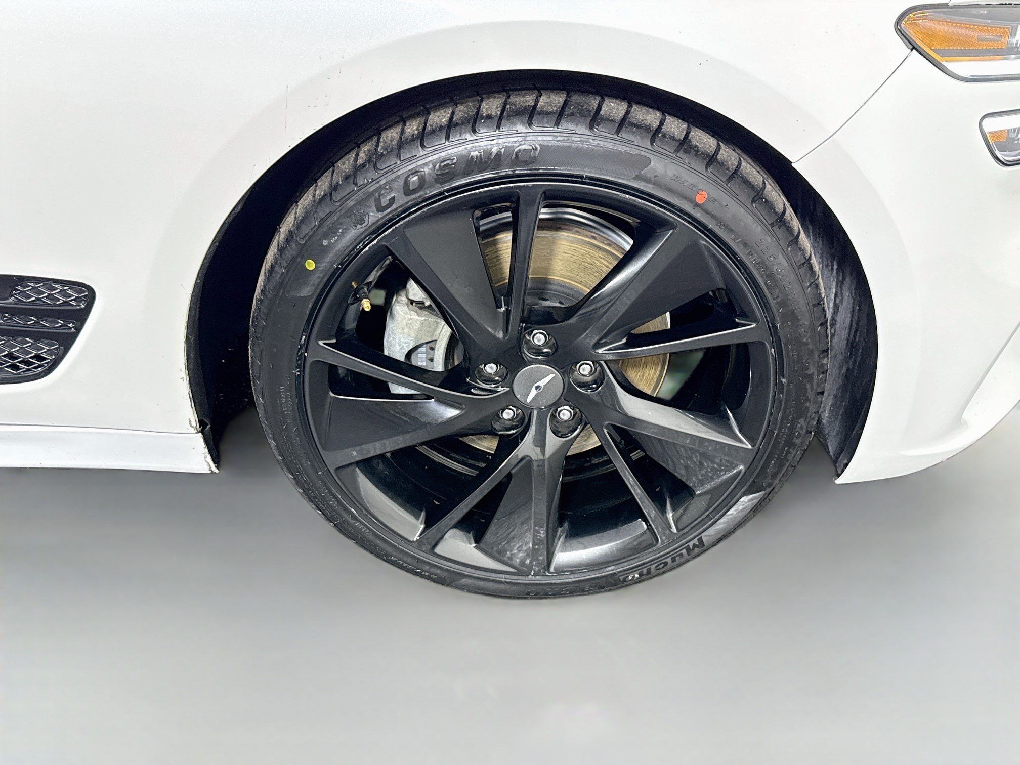 Used 2023 Genesis G70 2.0T w/ Sport Prestige Package RWD image 32