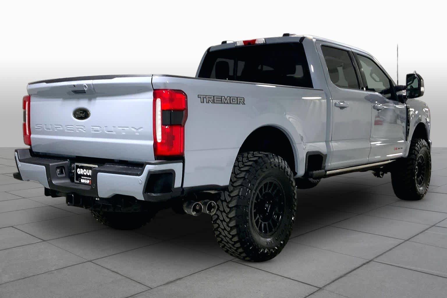 Used 2026 Ford F350 Lariat w/ Tremor Off-Road Package AWD/4WD image 12