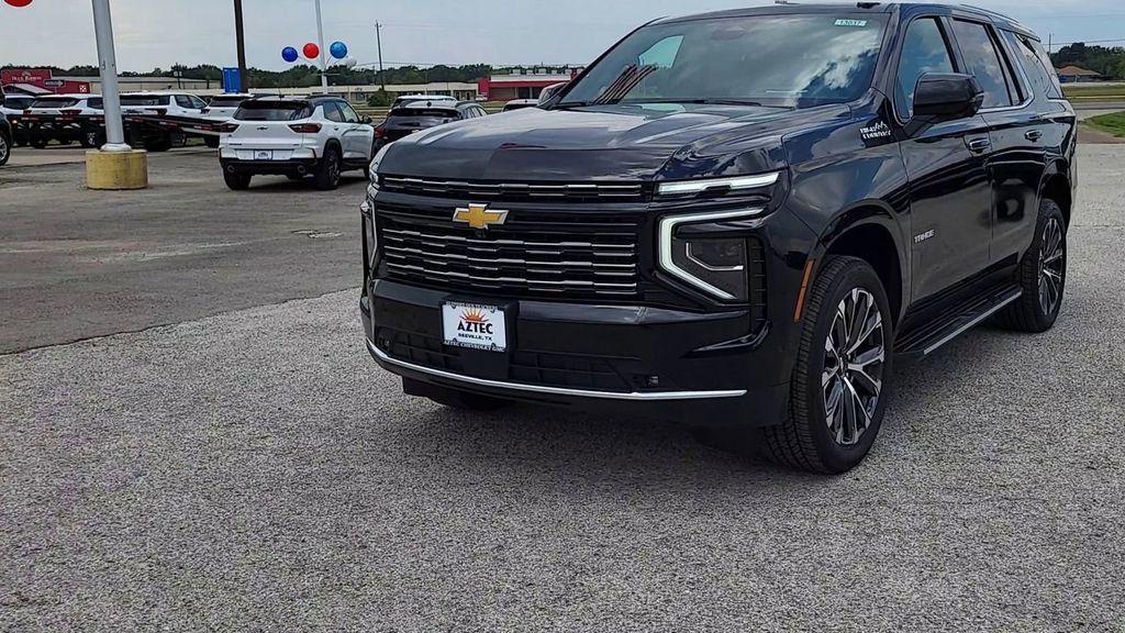 New 2025 Chevrolet Tahoe High Country image 3