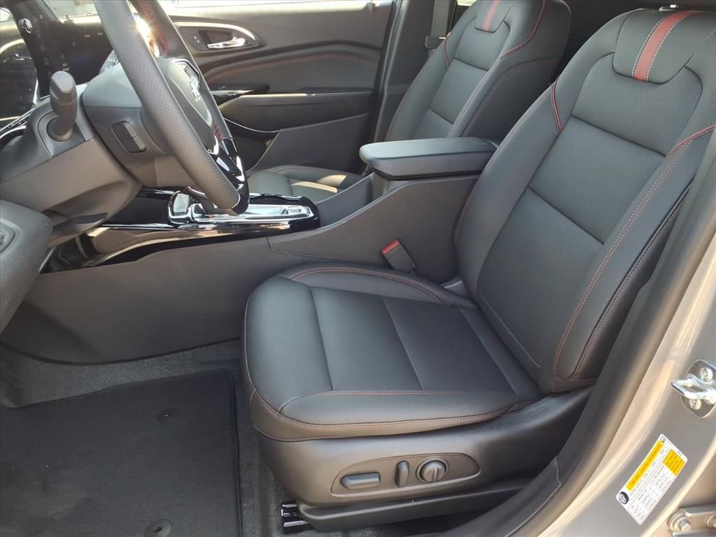 New 2026 Chevrolet Trax RS w/ Driver Confidence Package image 12