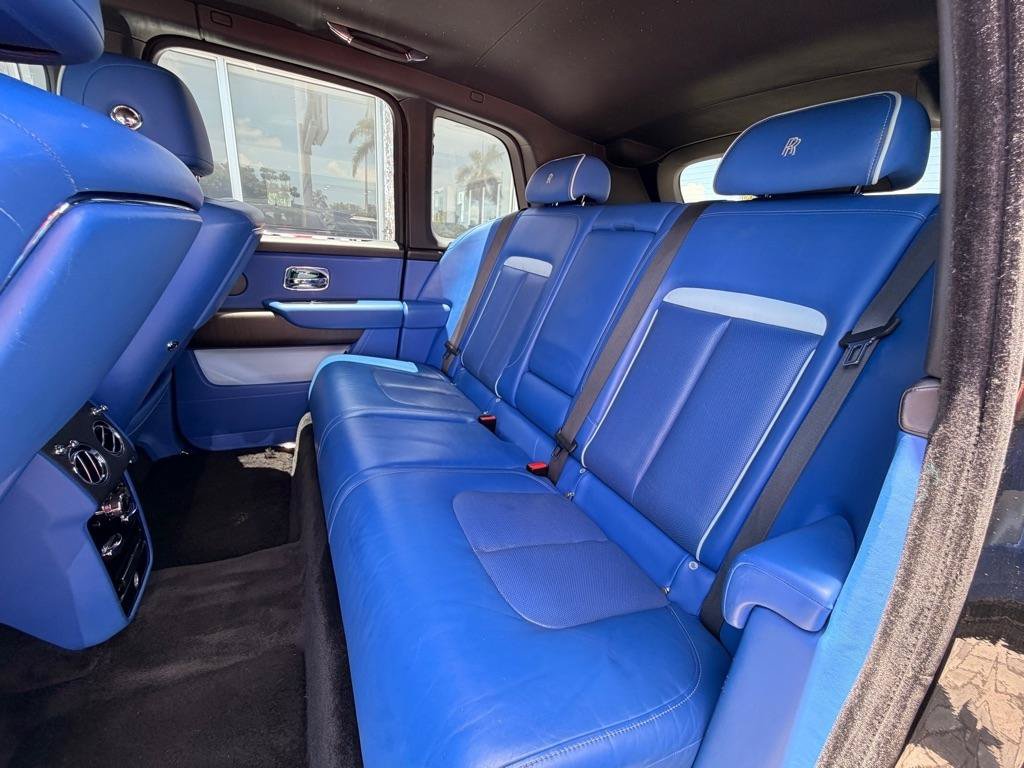Used 2022 Rolls-Royce Cullinan AWD/4WD image 29