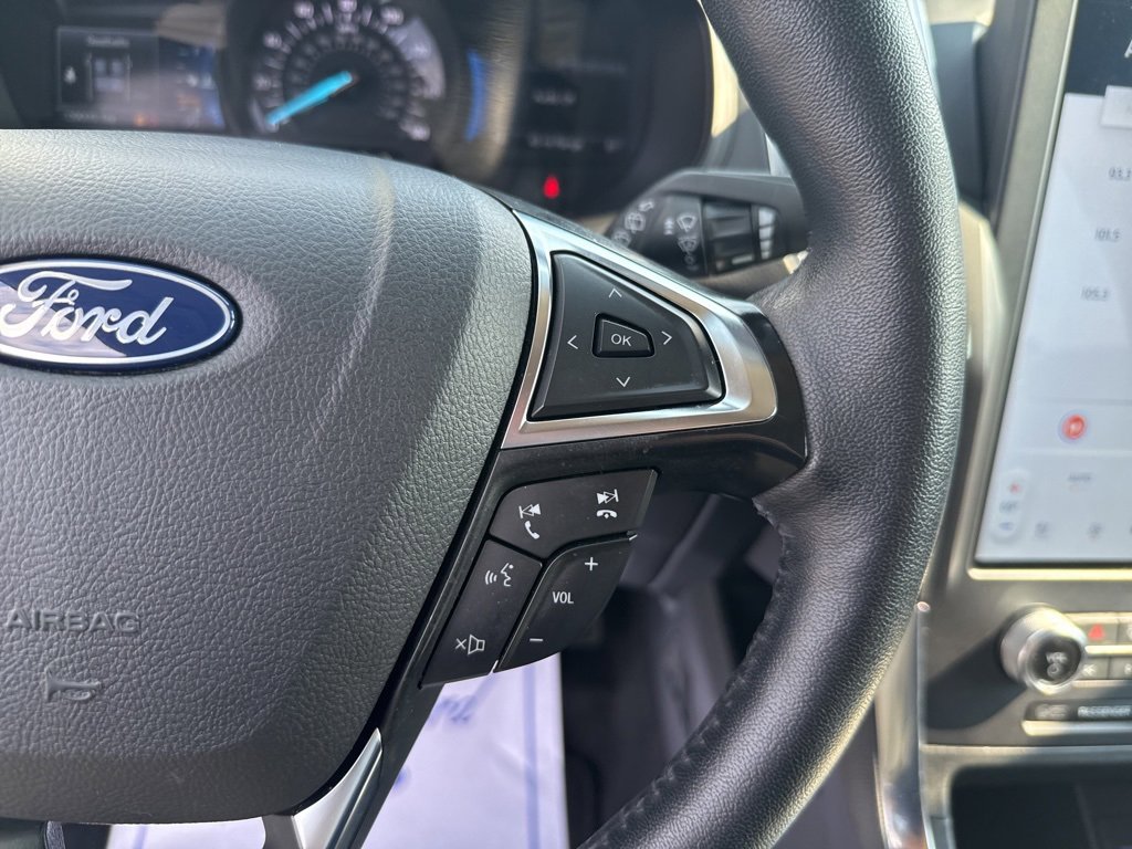 Used 2024 Ford Edge Titanium image 31