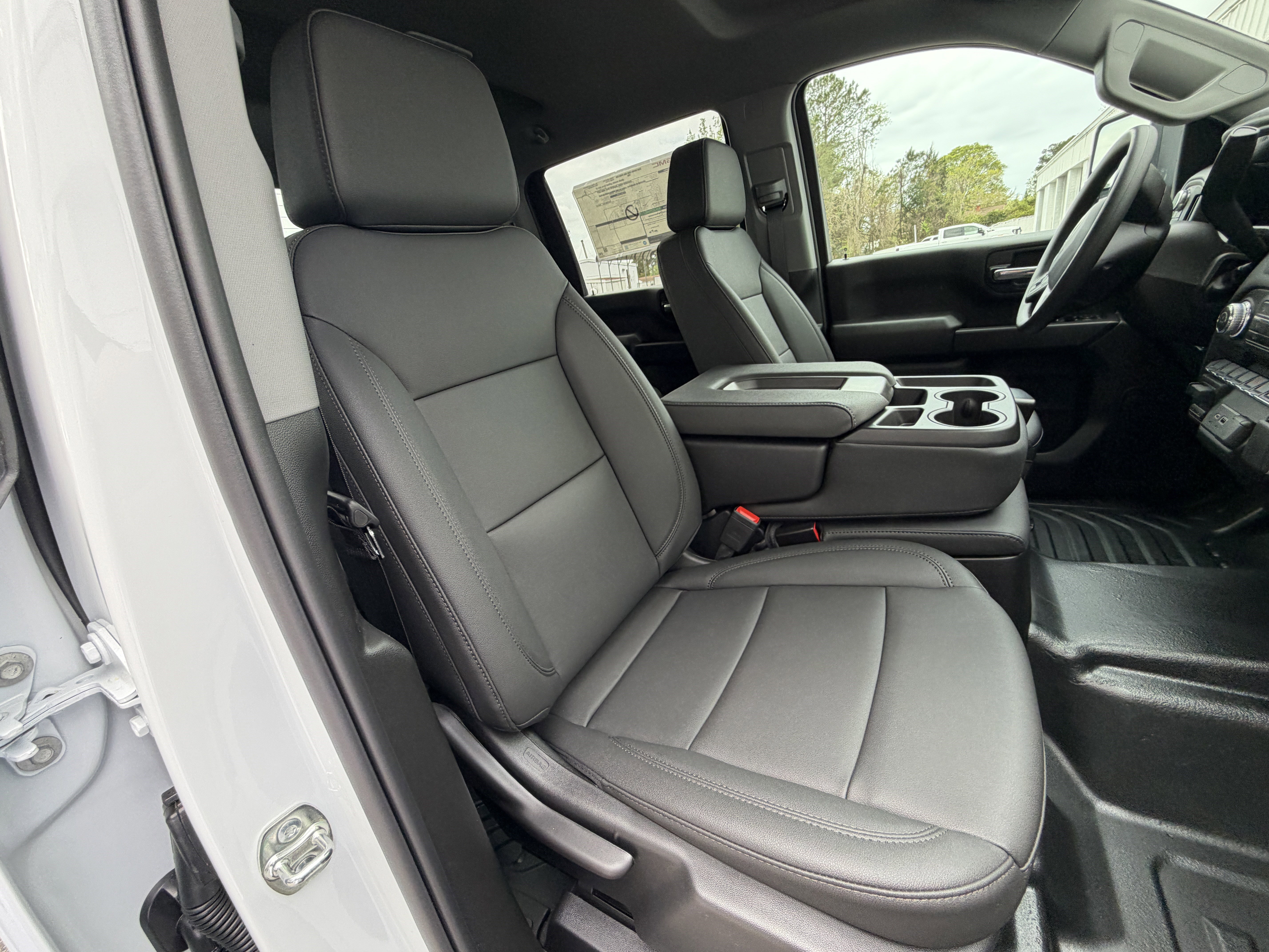 New 2026 GMC Sierra 2500 Pro w/ Convenience Package image 18