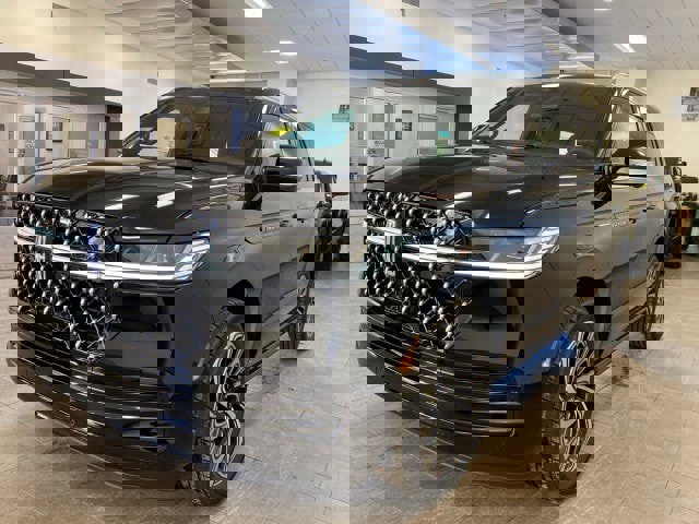 New 2025 Lincoln Navigator Black Label image 11