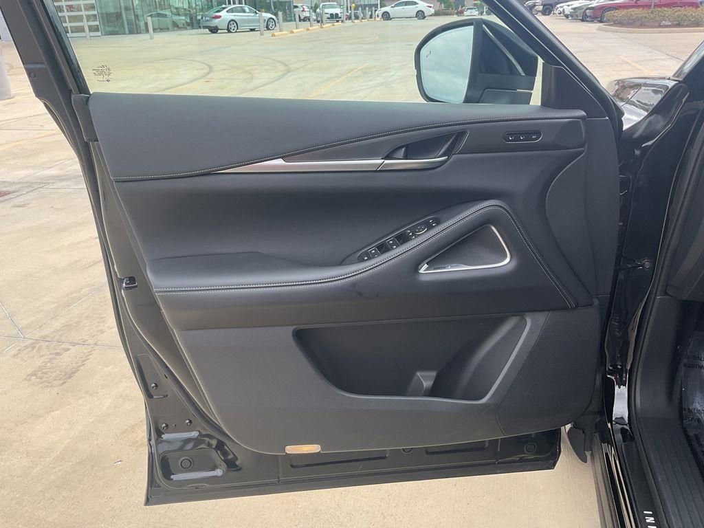 Used 2025 INFINITI QX60 Luxe w/ Black Edition image 16