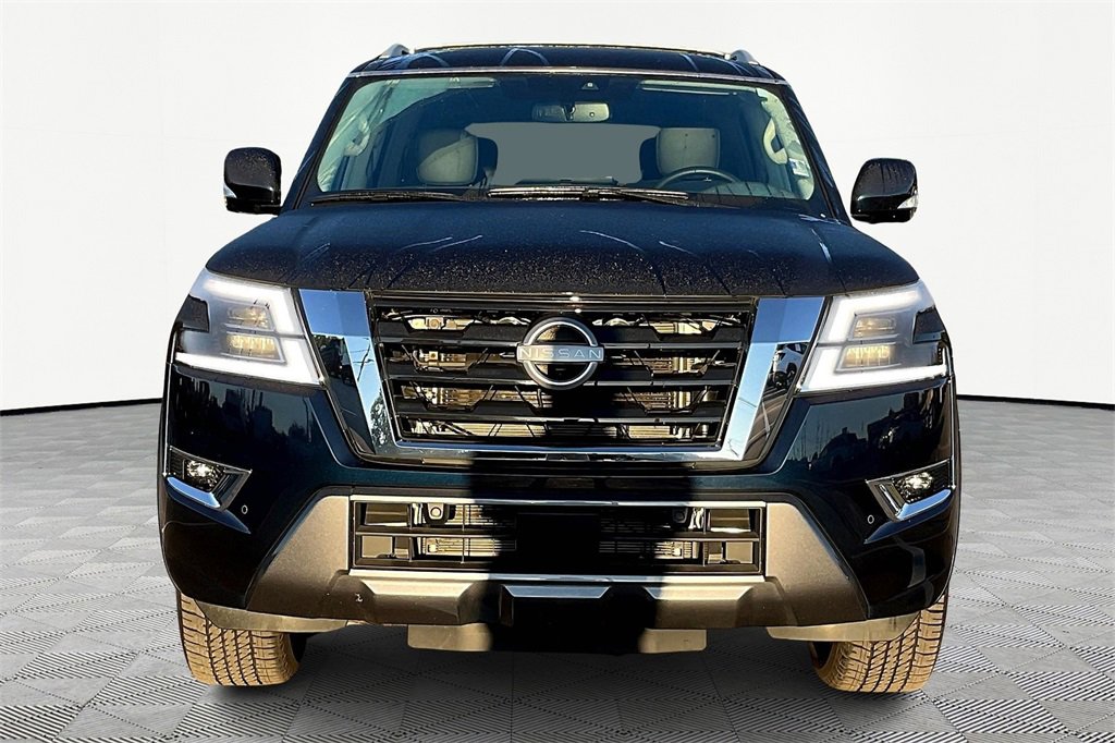 Used 2024 Nissan Armada SL w/ Captain's Chairs Package image 3