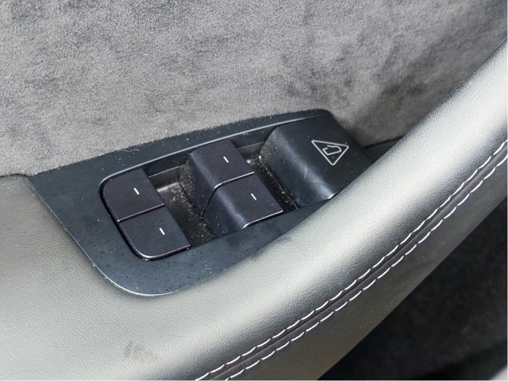 Used 2026 Tesla Model Y Long Range AWD/4WD image 18