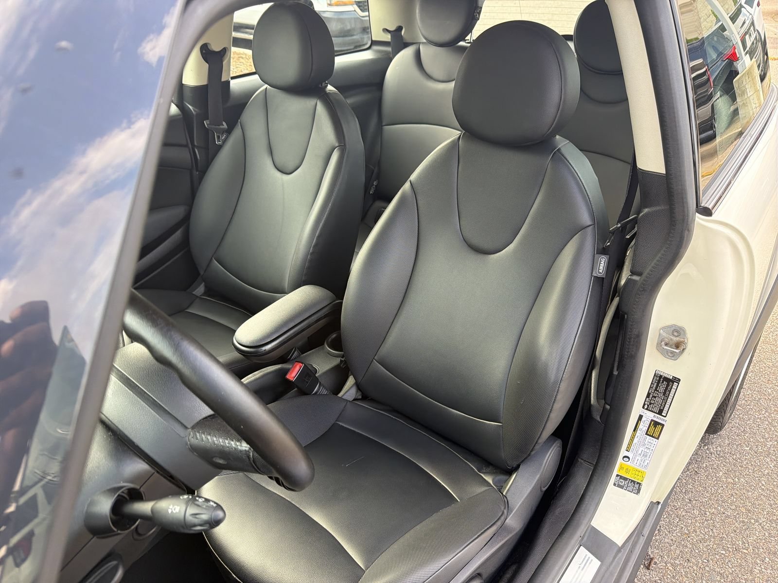 Used 2011 MINI Cooper Hardtop FWD image 18