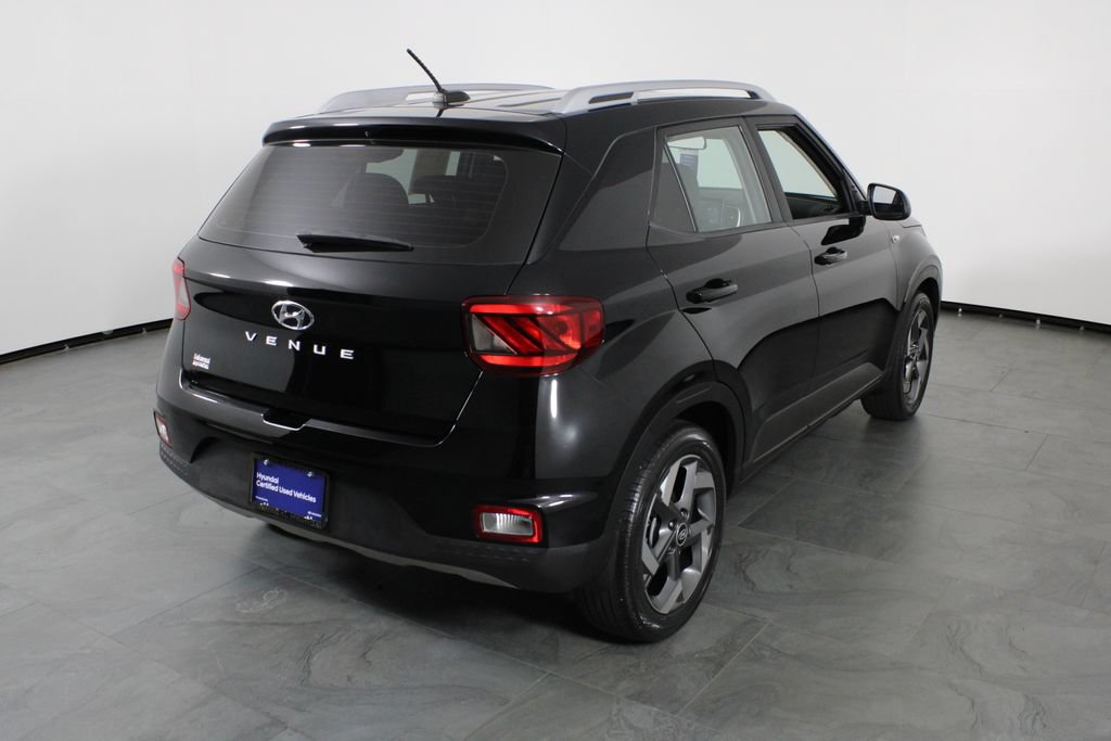 Certified 2024 Hyundai Venue SEL FWD image 16