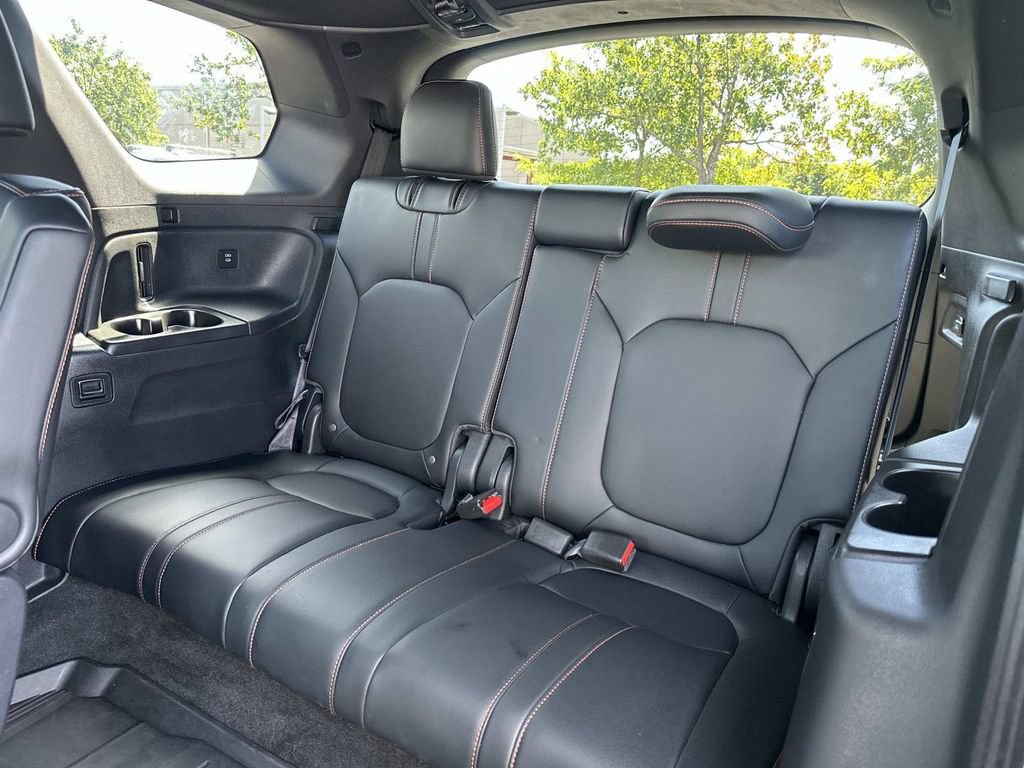 Used 2025 Honda Pilot TrailSport image 22