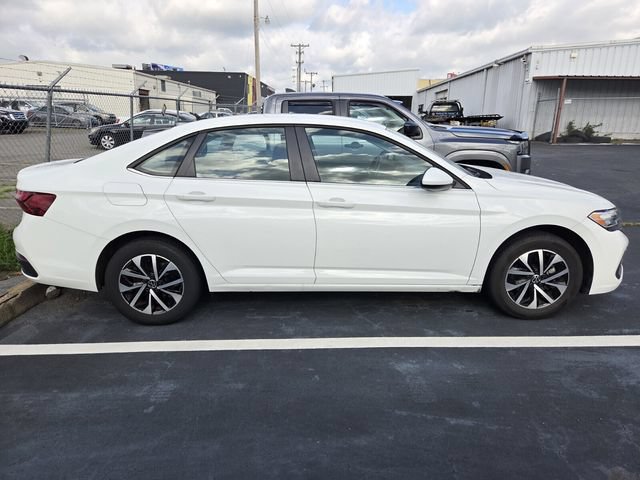 Used 2024 Volkswagen Jetta S FWD image 4