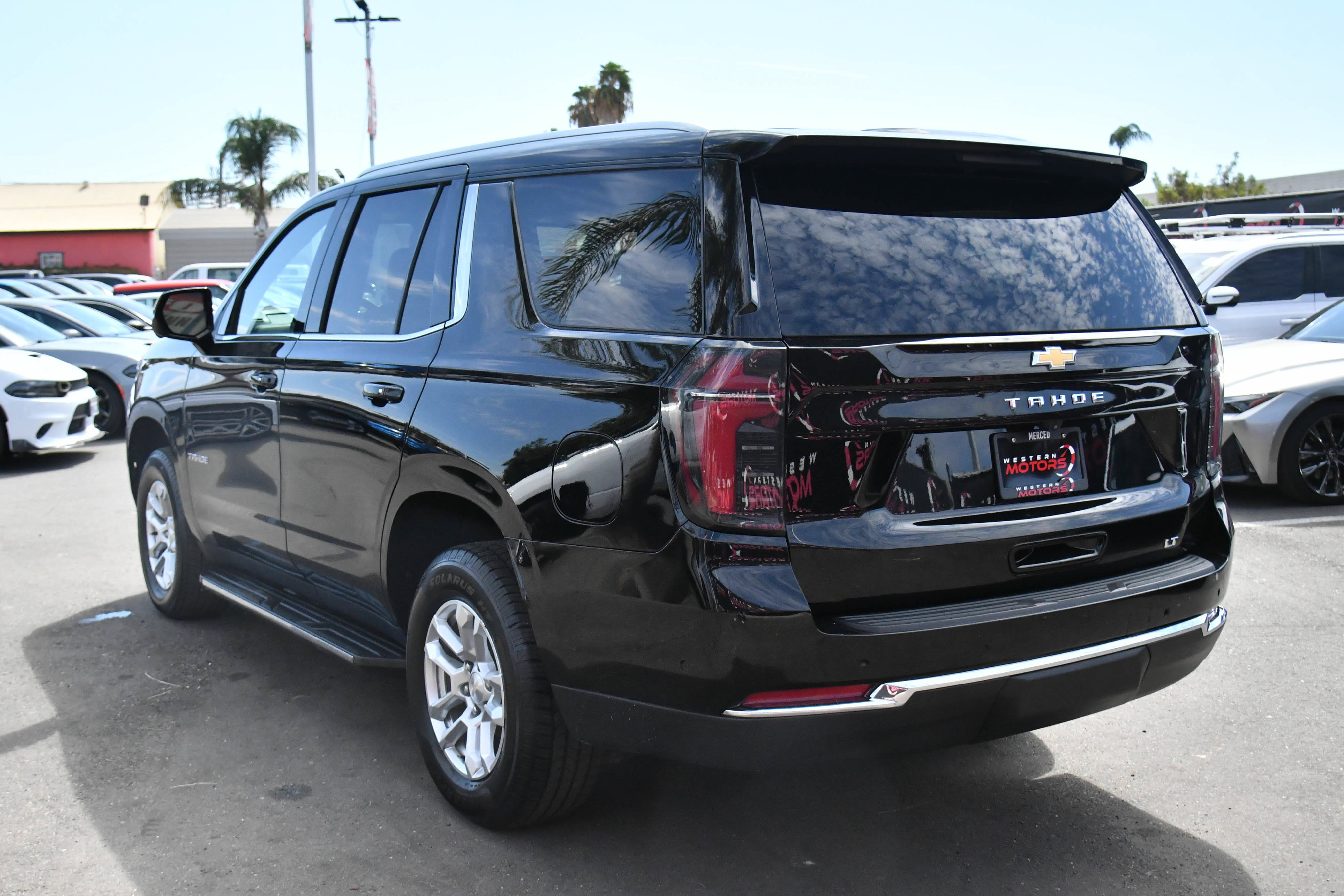 Used 2025 Chevrolet Tahoe LT AWD/4WD image 6
