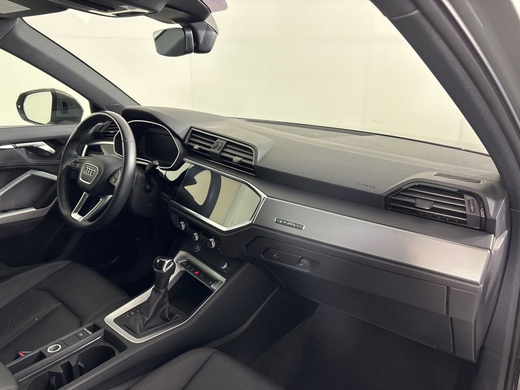 Used 2023 Audi Q3 2.0T Premium AWD/4WD image 13
