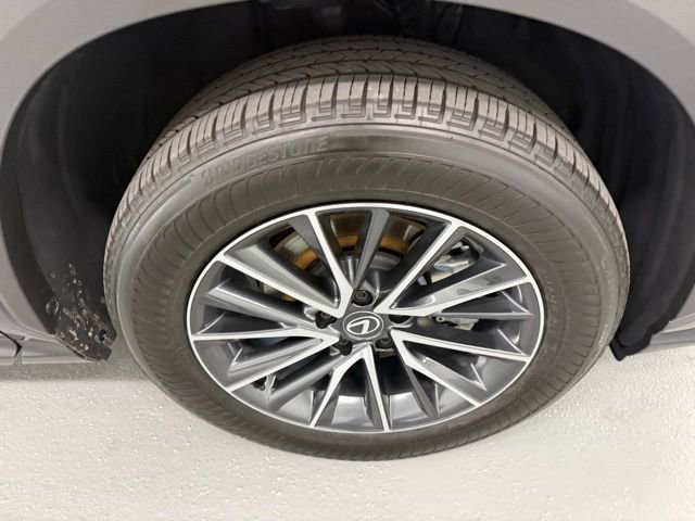 Used 2025 Lexus NX 250 FWD w/ Accessory Package (Z1) image 5