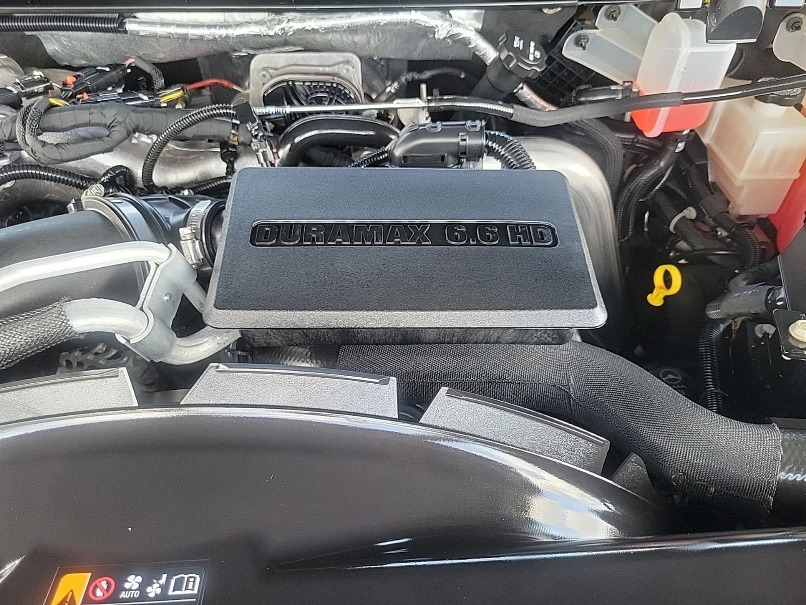 Used 2024 GMC Sierra 2500 Denali Ultimate AWD/4WD image 12