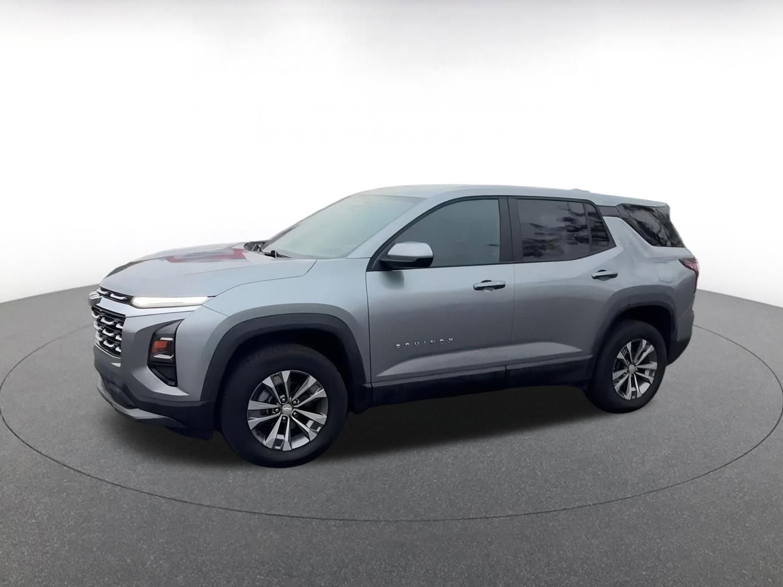 Used 2025 Chevrolet Equinox LT image 7