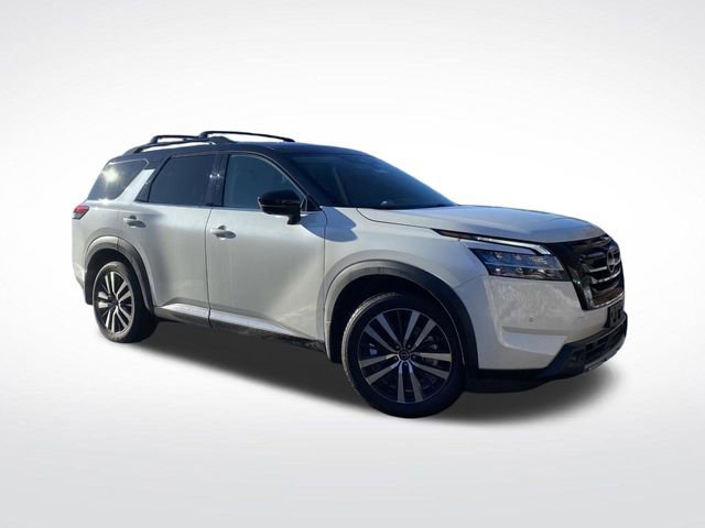 Used 2024 Nissan Pathfinder Platinum image 40