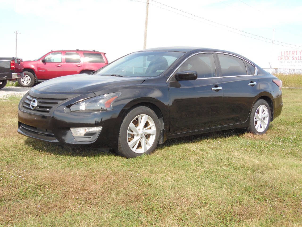 Used 2015 Nissan Altima 2.5 SV image 1